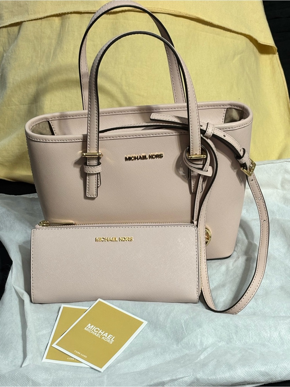 NWTO Michael Kors Blush Saffiano Tote with Matching Zip Wallet